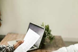 Agents d'IA améliorant la gestion financière et administrative des entreprises